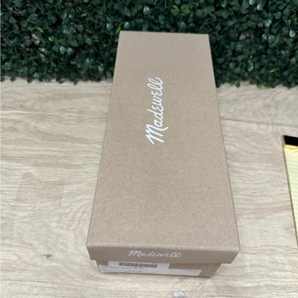 Madewell The Remi Mule In Suede - W8 - Picture 9 of 9